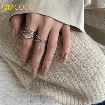 QMCOCO Изчистен Сребърен Цвят Вечерни Пръстени За Жени, Новият, Модерен Креативен Дизайн на Двоен Кръст с Пръст Бижута Подаръци